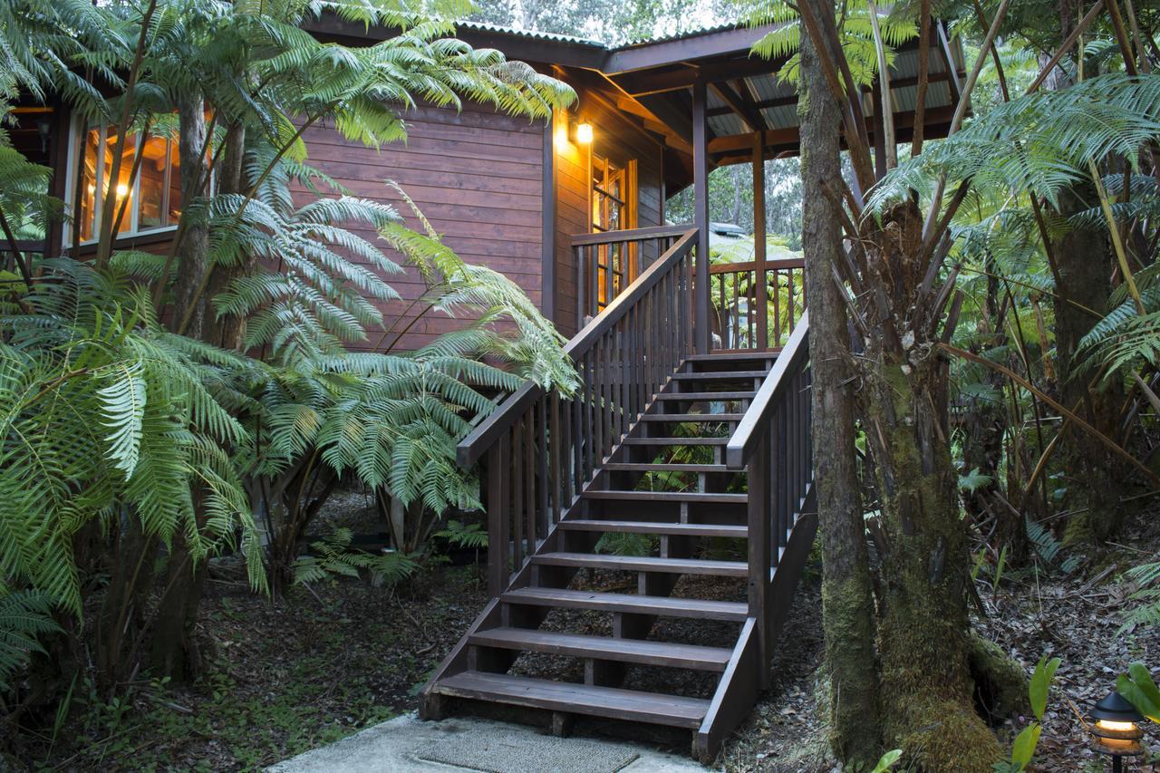 Volcano Village Lodge Exterior photo